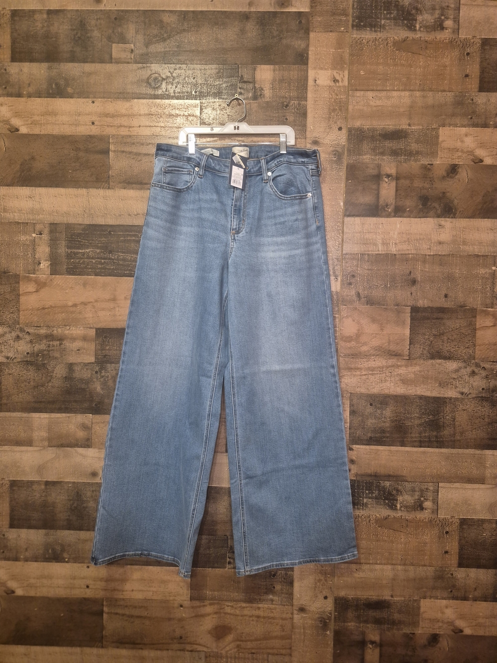 Universal Thread Wide Leg Flare Jeans in Medium Blue Denim Size 16R New With Tag